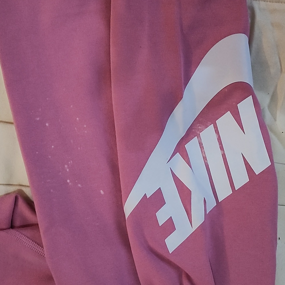 Nike - Picture 5 of 5